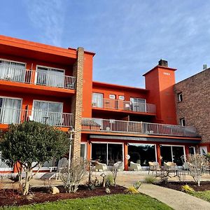 Logis Hotel & Restaurant - Le Relais De Montigny